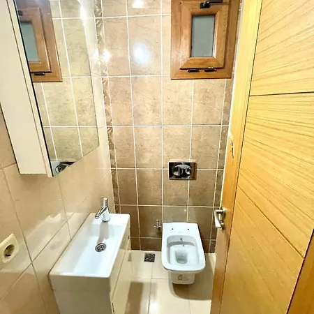 Istanbul/cekmekoy Big 3+1 *