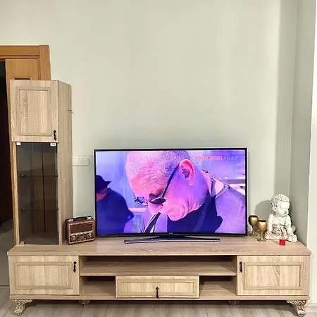 Istanbul/cekmekoy Big 3+1 Apartment